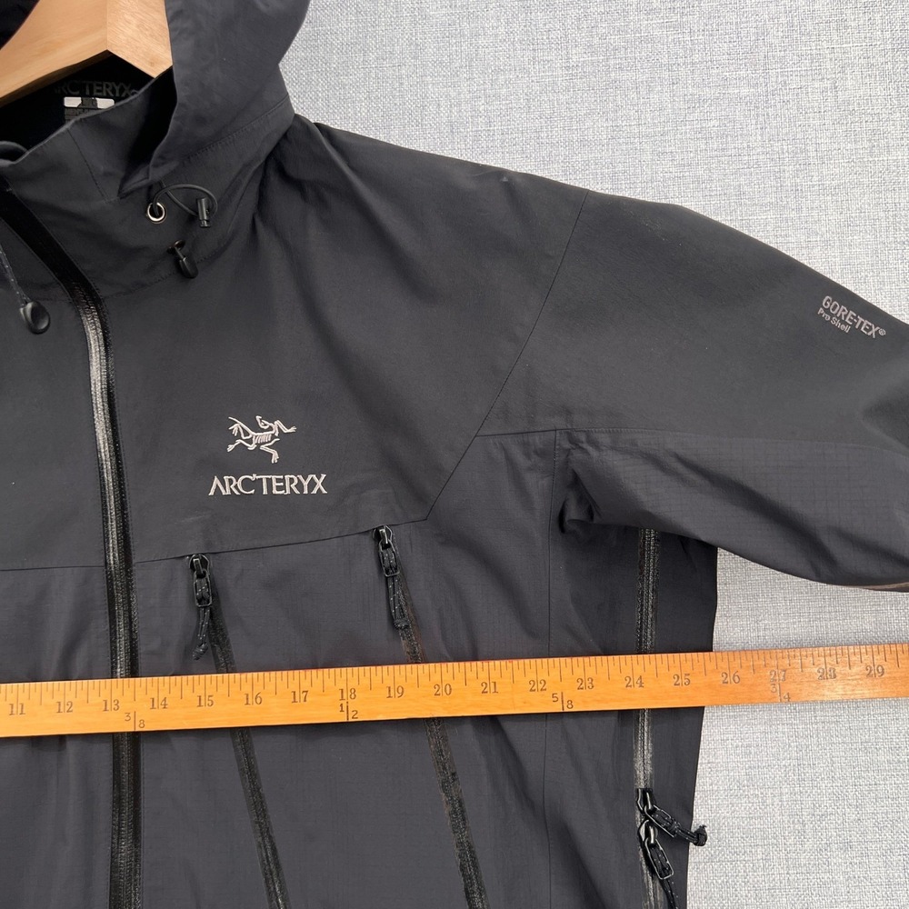 Arc'teryx Alpha AR Gore-Tex Pro Shell Jacket Men Large Black Hiking FLAW - Picture 9 of 13